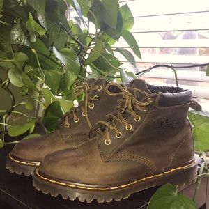 Dr martens brown boots 939 size 5